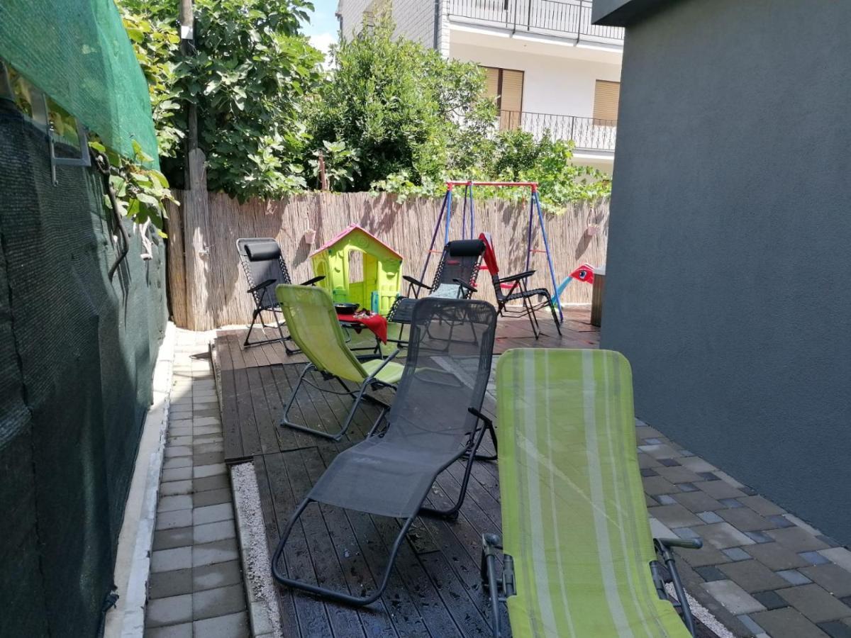 Apartmani U Kastelima Kaštela Kültér fotó