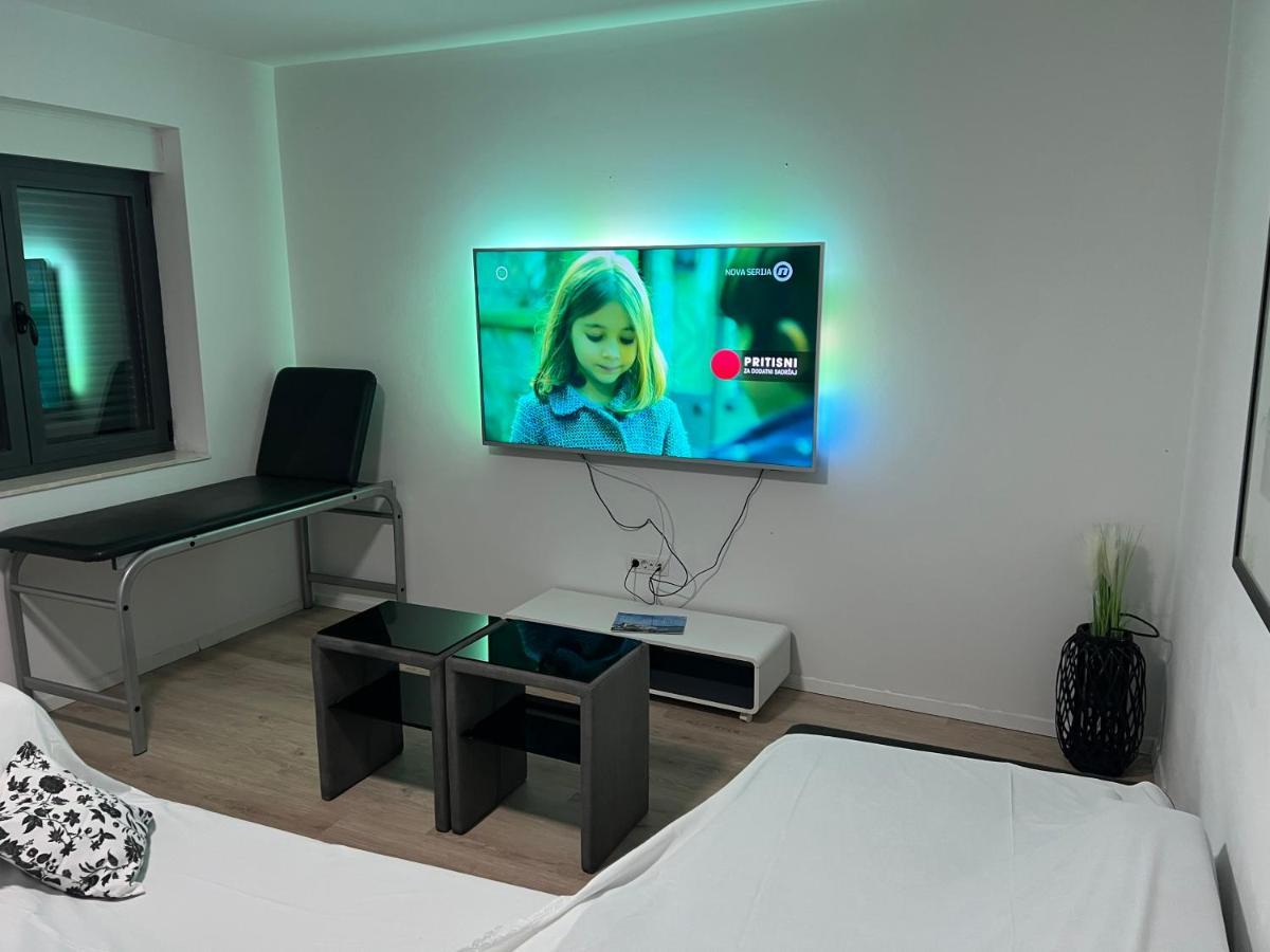 Apartmani U Kastelima Kaštela Kültér fotó
